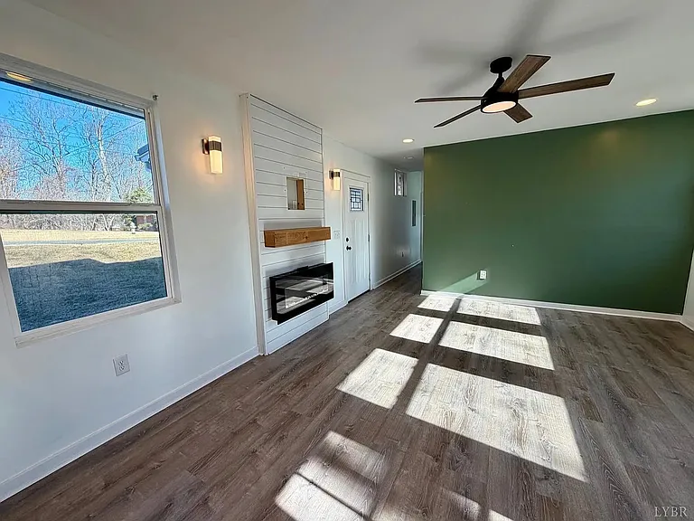 630 Selene St — Photo 11