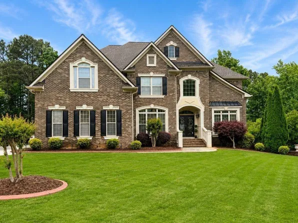 818 Treeline Dr SE, Conyers, GA 30094