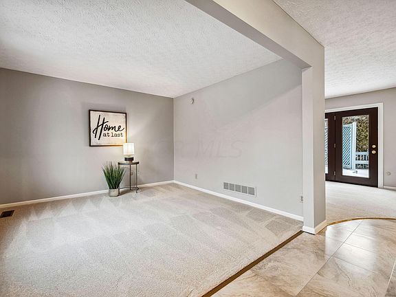 5th image of 820 Venetian Way