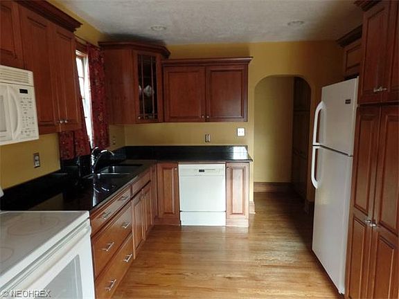 3rd image of 2806 Northland St