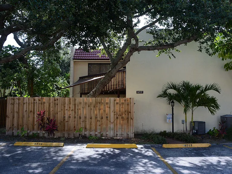 8717 Jasmine Ct #1 — Photo 9