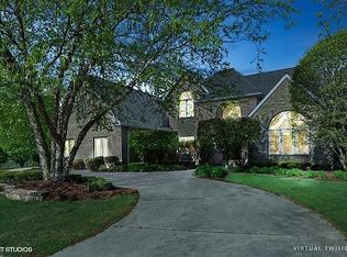 9150 Falling Waters Dr W, Burr Ridge, IL 60527