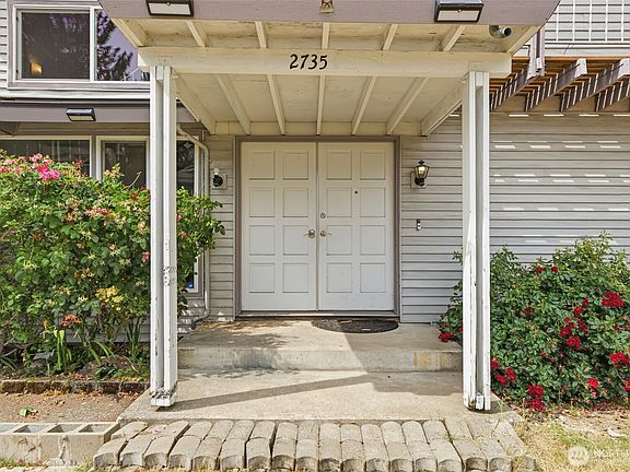 2nd image of 2735 26th Street SE