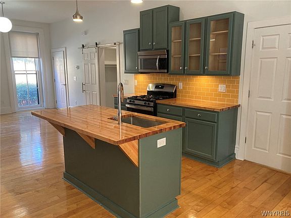 5th image of 58 Tracy St #1