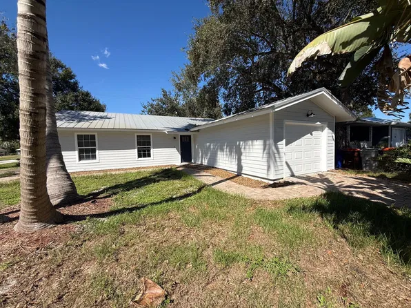 3196 1st Ln, Vero Beach, FL 32968