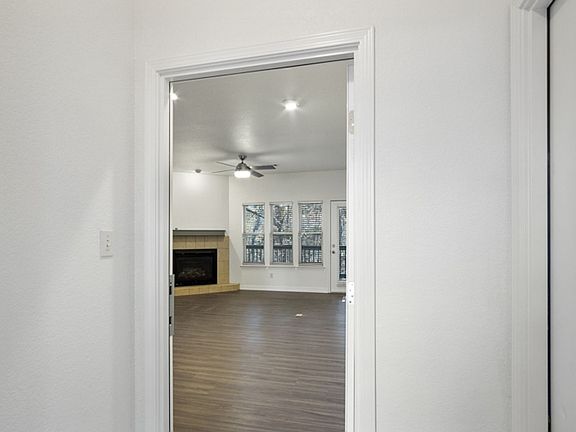 5th image of 119 Desoto Center Dr #F495695a6