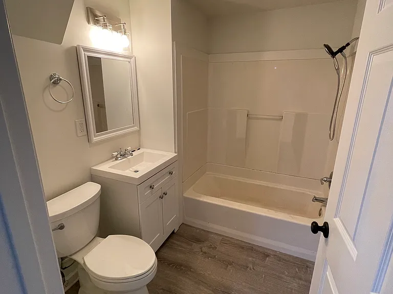 1907 Capers Ave #11 — Photo 7