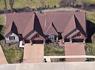 14635 Kendall Ridge Dr, Chesterfield, MO 63017