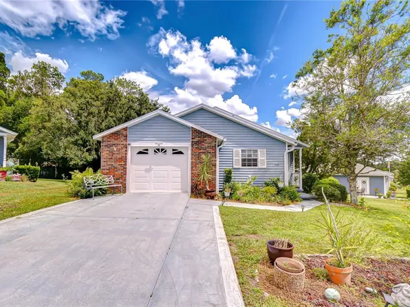 5912 Newberry Ct, Zephyrhills, FL 33542