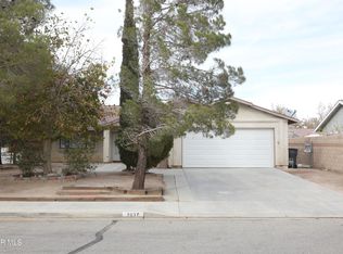 2137 Phlox Ave, Rosamond, CA 93560