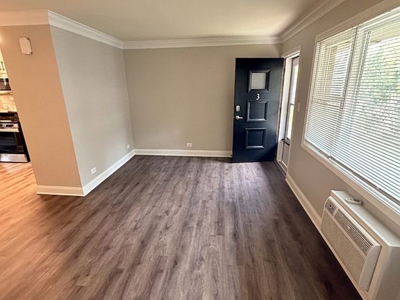 5th image of 5152 Fairview Ave #3