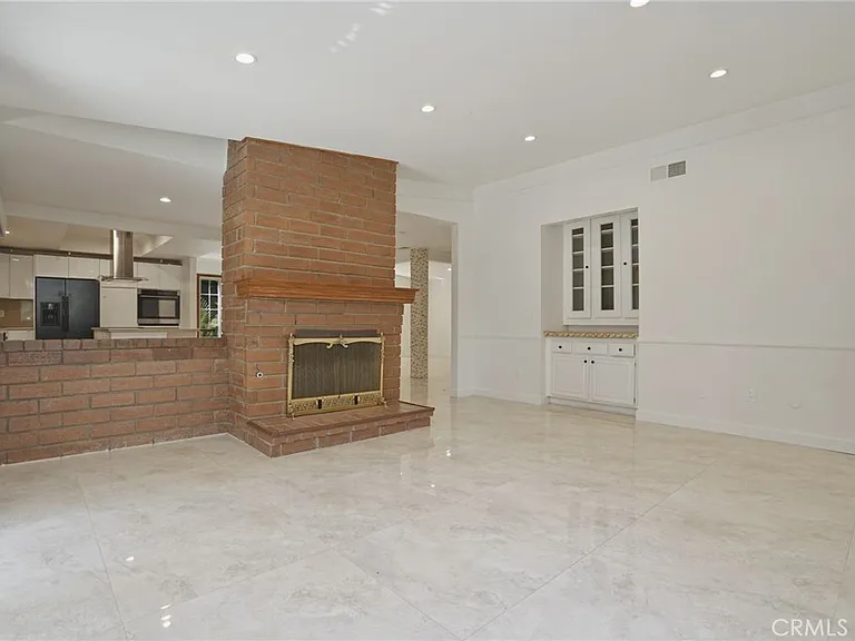 16682 Oakhurst Cir — Photo 27
