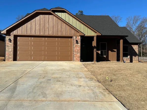 1319 Frankie Ln, Longview, TX 75604