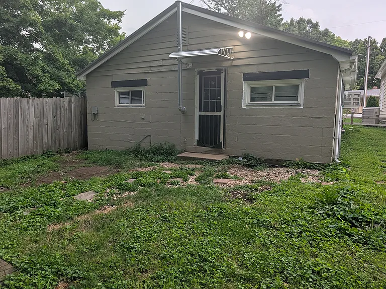 369 Massie Ave — Photo 9