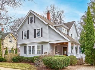 211 E Foster St, Melrose, MA 02176