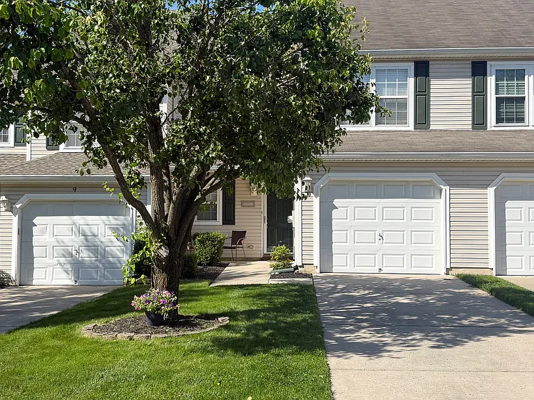 11 Brandywine Ct — Photo 1