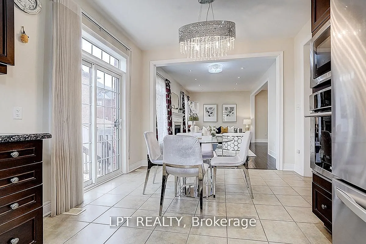 4 bed, $4,000 — Photo 4
