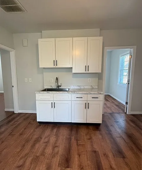 353 Ogden St #2 — Photo 3