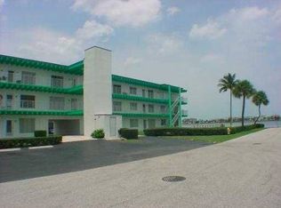 219 Lakeview Ave APT 101, Lantana, FL 33462