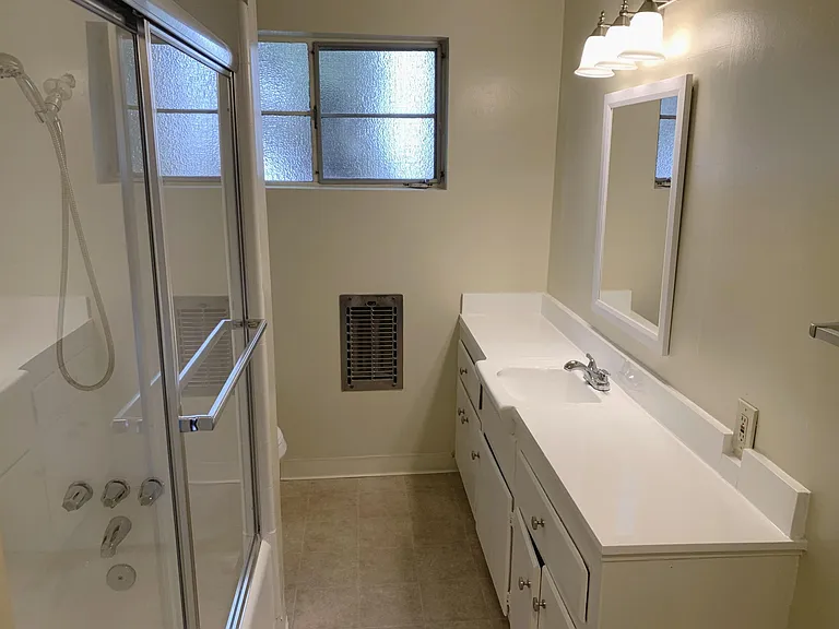1151 Justin Ave #9 — Photo 7