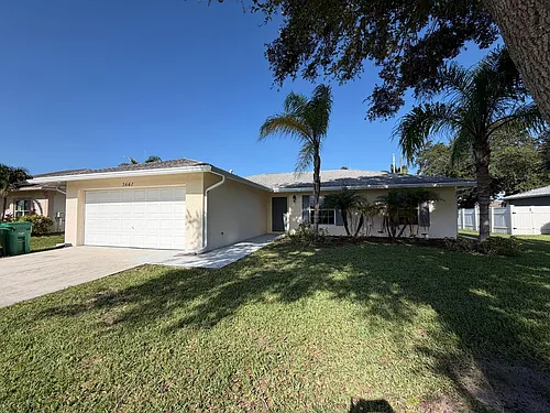 3661 SW Camastro St Photo 1
