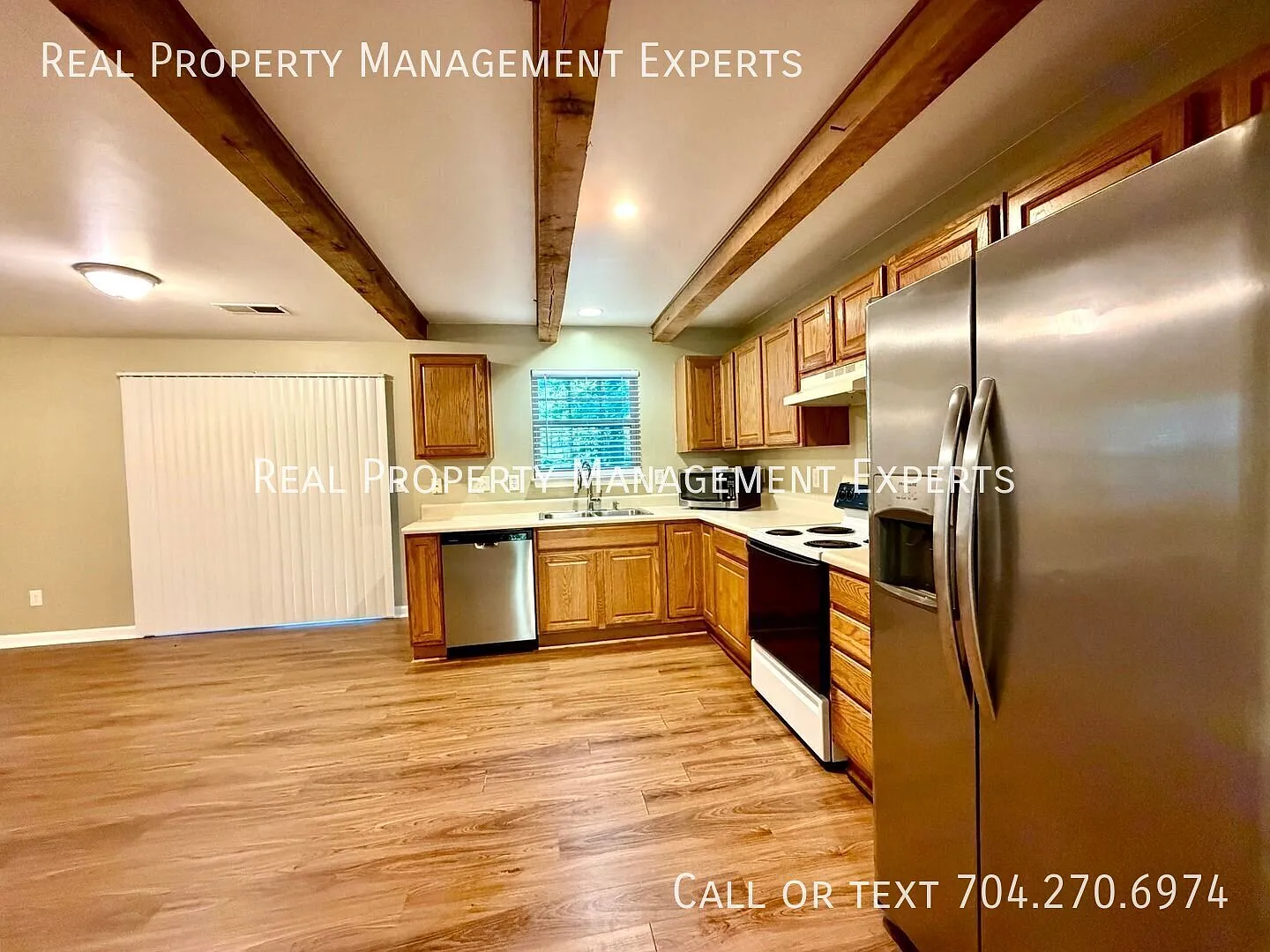 Beautiful 3BR/2.5BA Home in Huntersville! — Photo 3