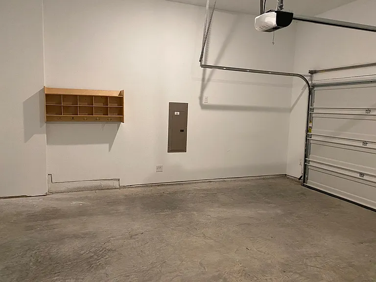 930 Marian Dr — Photo 23