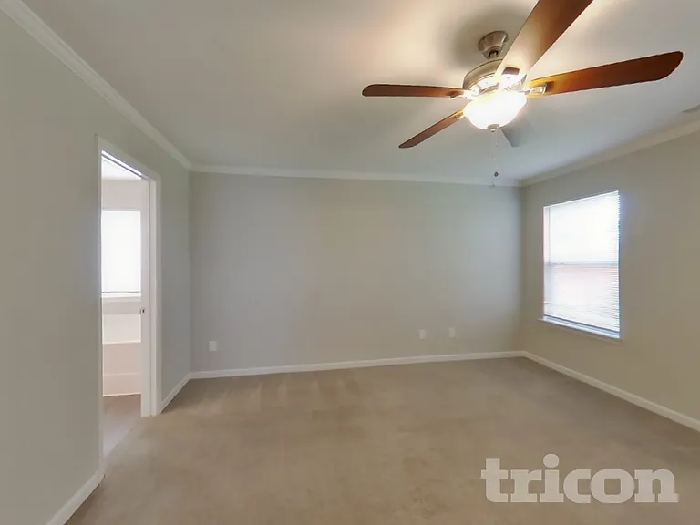 1689 Eagle Trace Dr — Photo 8