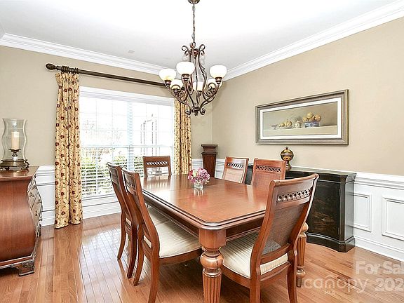 5th image of 13816 Glen Abbey Dr