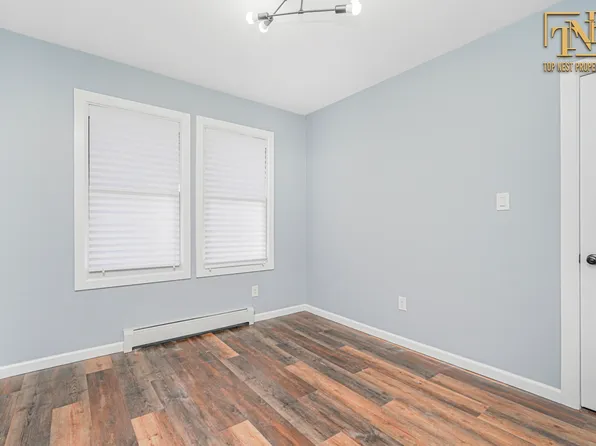 471 Heberton Avenue image 7 of 36