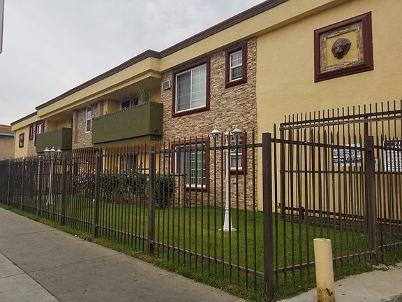3rd image of 8542 Columbus Ave #Ave35