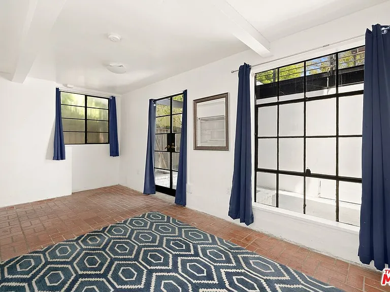 333 Dalehurst Ave — Photo 18