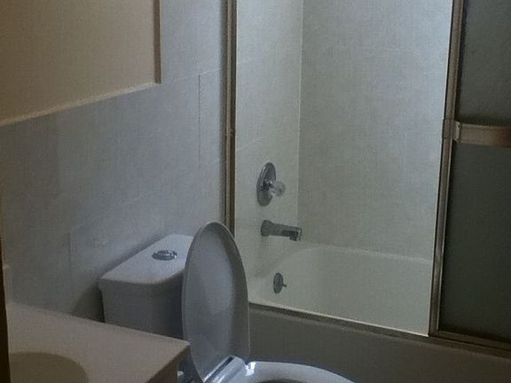 3rd image of 5415 Morrow Dr APT A