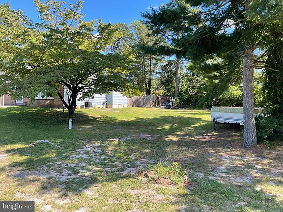 5th image of 224 Cherokee Dr