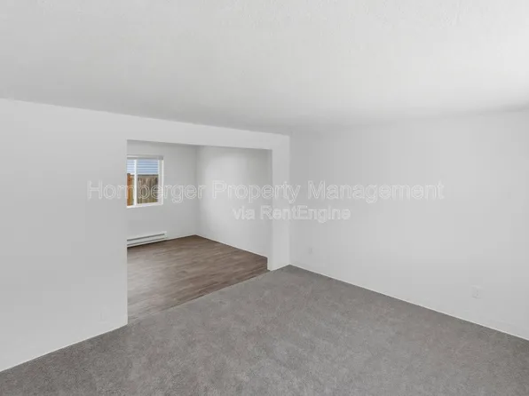 2011 E Desmet Ave, Spokane, WA 99202