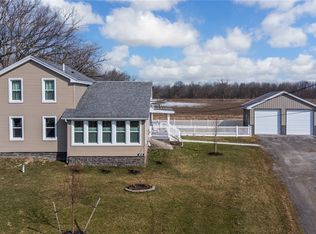 6721 Rapids Rd, Lockport, NY 14094