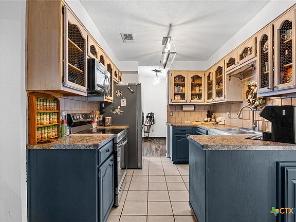 5th image of 4411 Creekside Dr