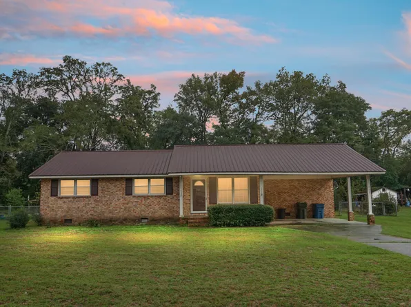 111 Juanita St, Kingstree, SC 29556