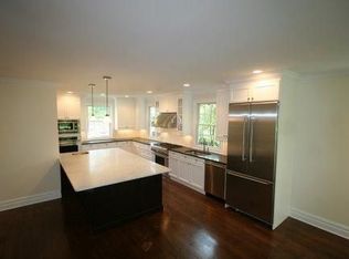 26 Homeside Ln, White Plains, NY