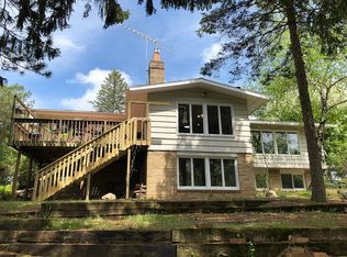 322 S Morton St, Waupaca, WI 54981