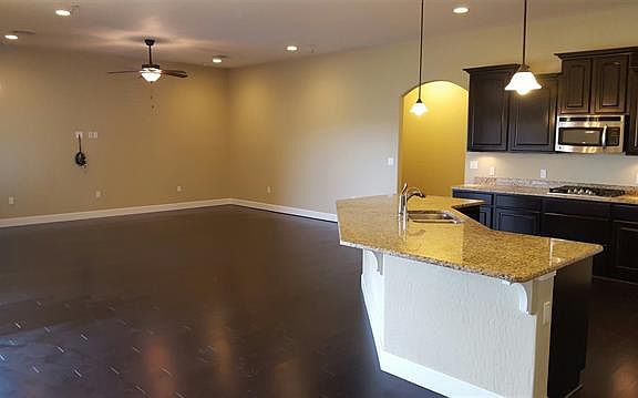 4th image of 1303 Alicia Ln