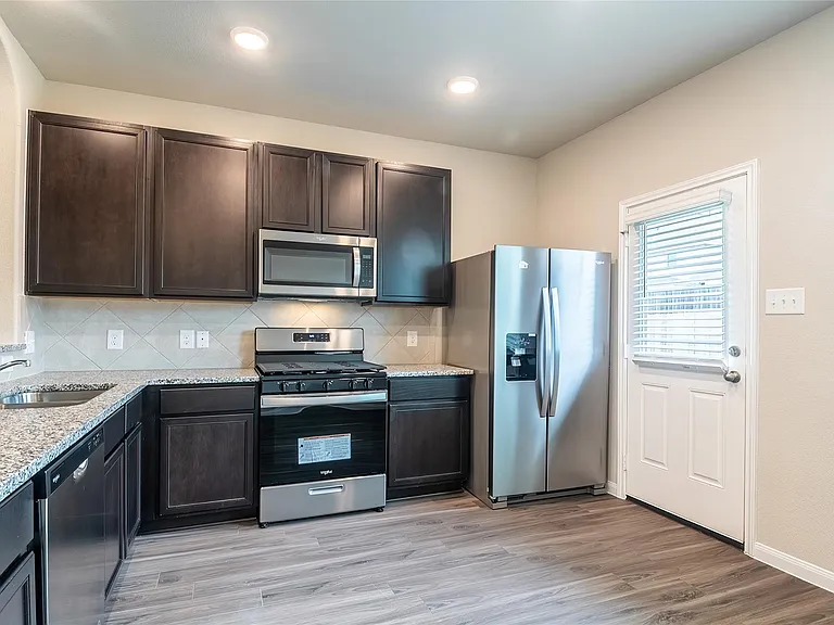 3707 Cub Dr — Photo 10