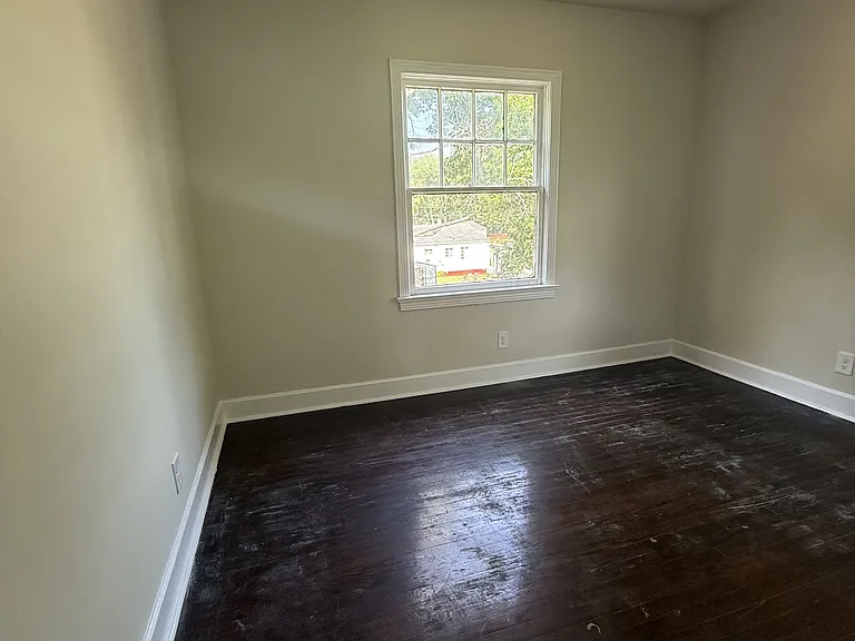 1212 Mims St SW — Photo 8
