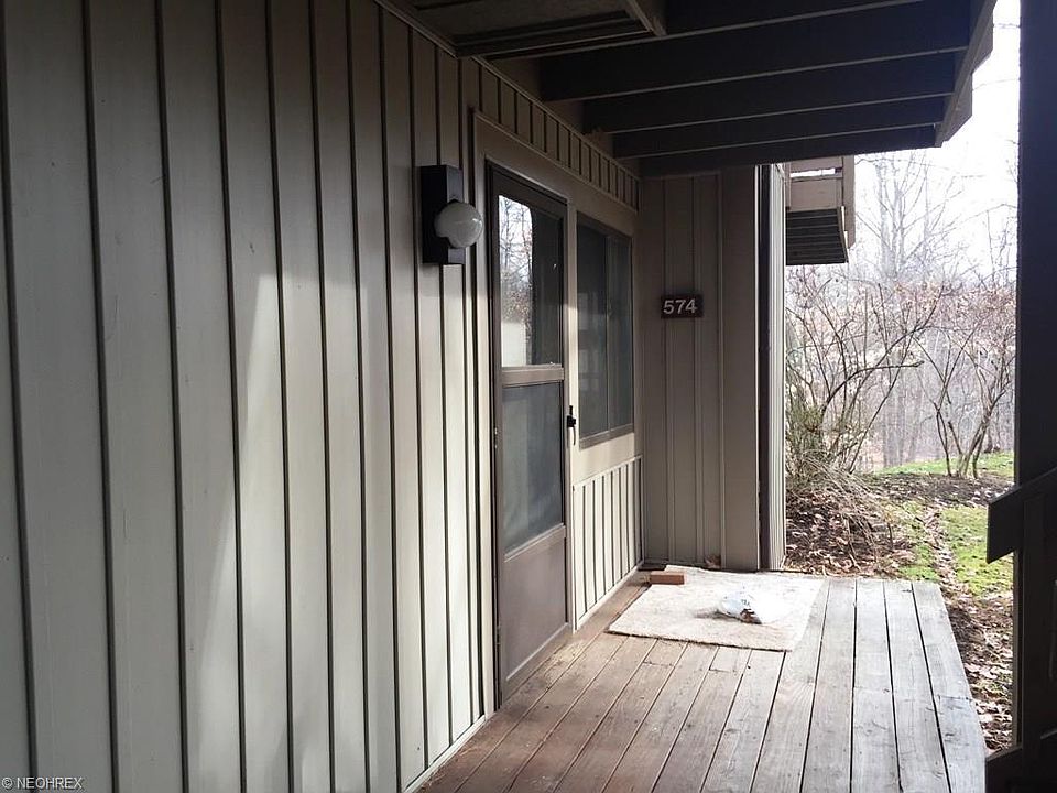 1st image of 574 Meredith Ln
