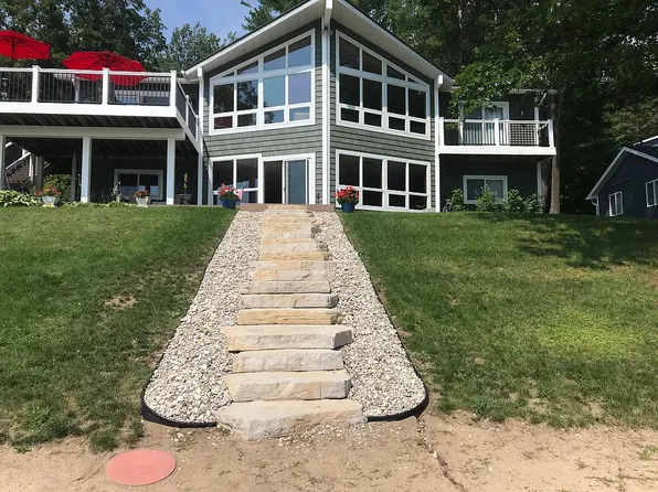 10040 N Twin Lake Rd NE, Mancelona, MI 49659