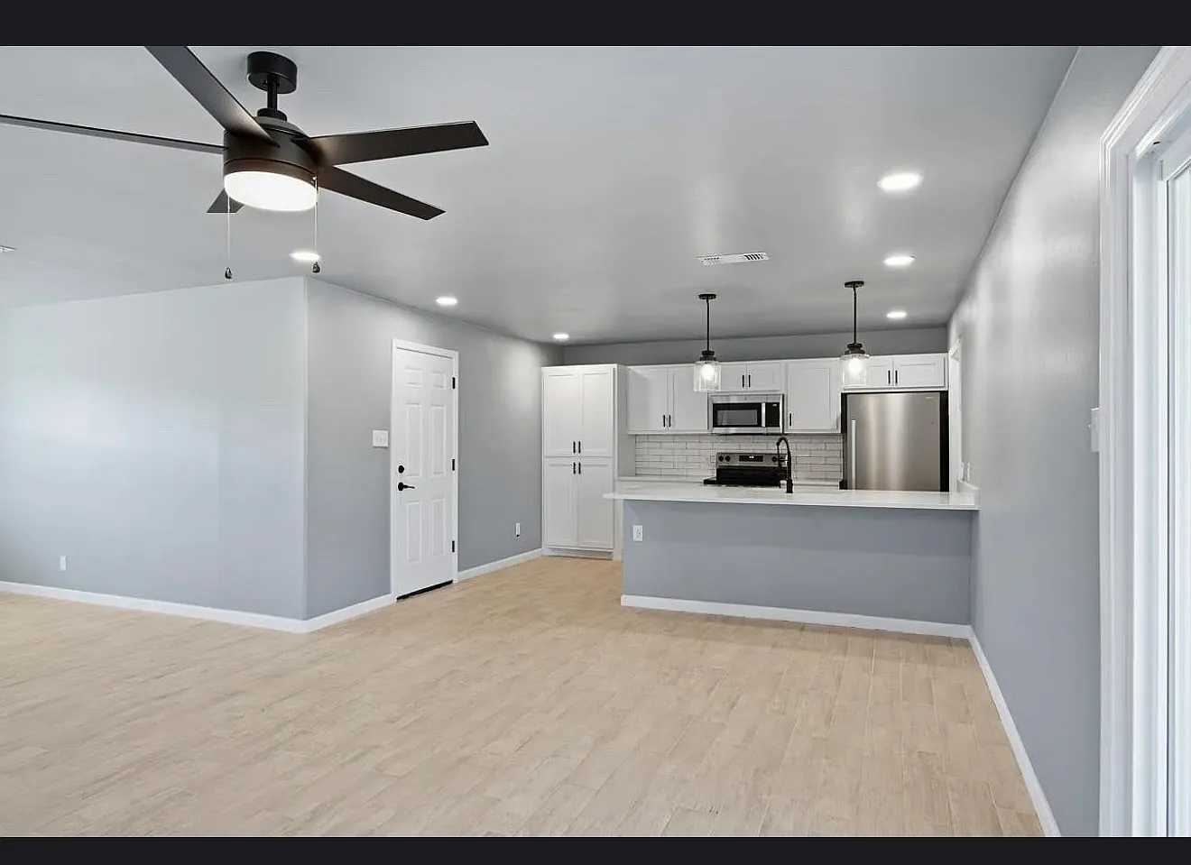 3 bed, 1441 sqft, $1,850 — Photo 3