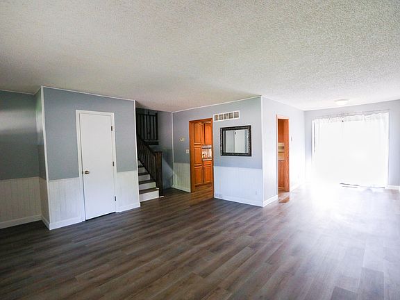 5th image of 7401 W Dorsey Ave