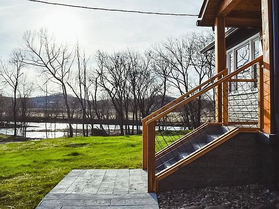 2nd image of 109 River Mill Rd