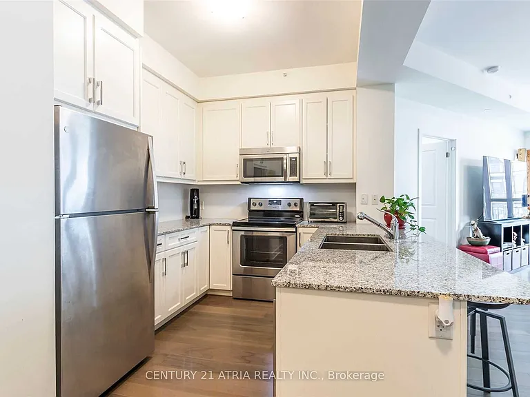 144 Park St #710 — Photo 14