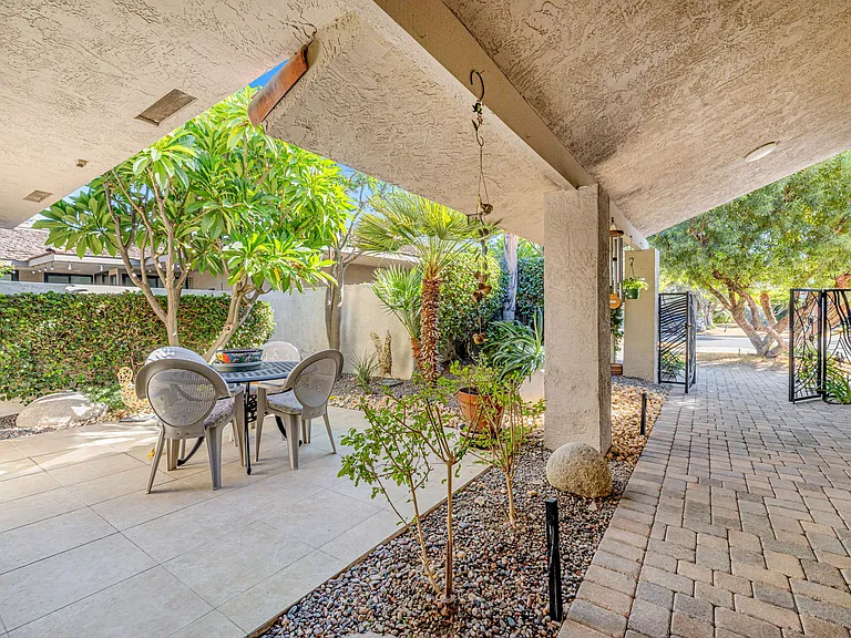10 Whittier Ct — Photo 18